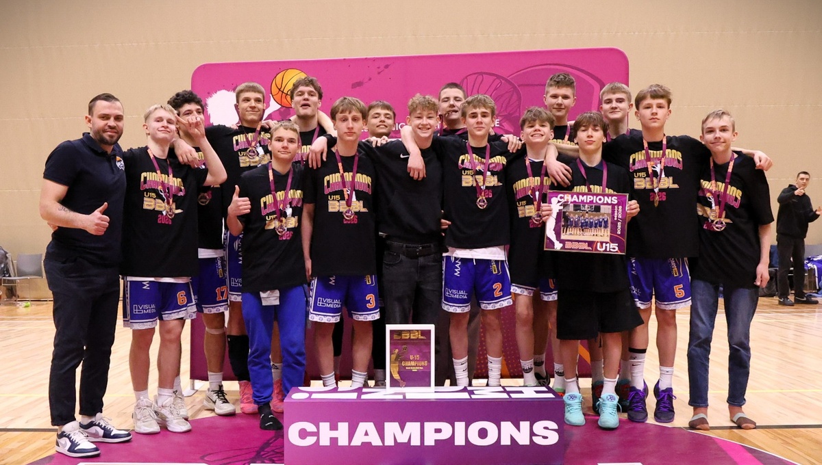 Once in the lifetime moment!!! Triple overtime Championship game ends with East-Ball U15 win